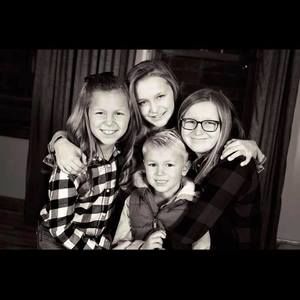 Meet your Posher, Gina